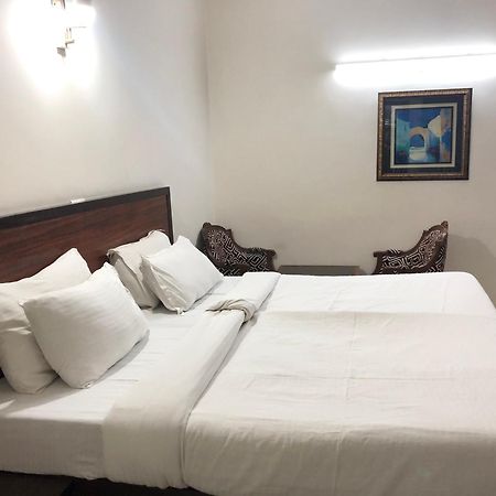 Golden Huts Resorts Rewāri Dış mekan fotoğraf